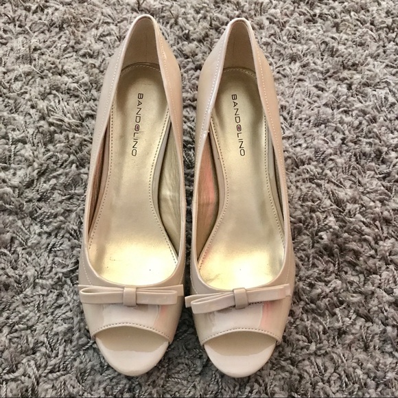 bandolino nude heels
